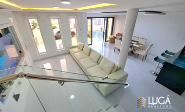 Moderna Casa en urbanización privada en venta, sector sur de Manta, Ecuador