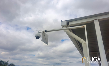 Moderna Casa en urbanización privada en venta, sector sur de Manta, Ecuador