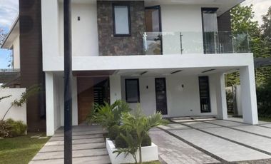 Ayala Alabang Village | 5 Bedroom House & Lot For Rent in Muntinlupa