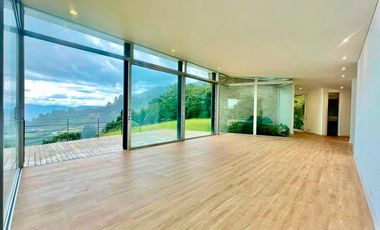 PR17825 Casa en renta en Alto de Palmas