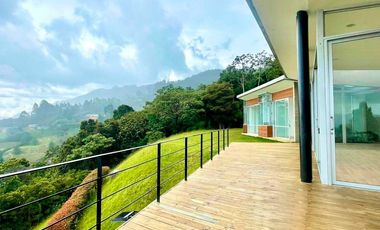 PR17825 Casa en renta en Alto de Palmas