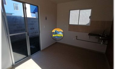 Casas con alberca amplio jardín