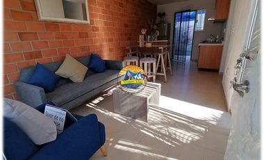 Casas con alberca amplio jardín