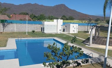 Venta de casa duplex con alberca a 20 minutos de Cocoyoc