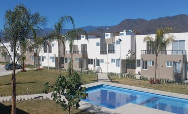 Venta de casa duplex con alberca a 20 minutos de Cocoyoc