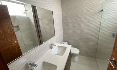 Casa en venta en tumbaco hilacril a estrenar cerca a la plaza