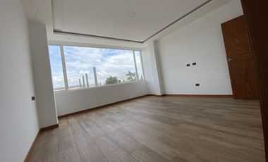 Casa en venta en tumbaco hilacril a estrenar cerca a la plaza