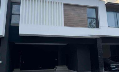 Venta de casa en Brisas del Vergel El Narro
