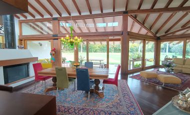 Countryhome on Double Lot in Residential Community - Llanogrande