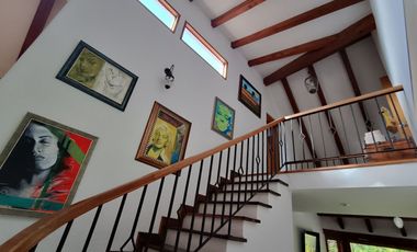 Countryhome on Double Lot in Residential Community - Llanogrande
