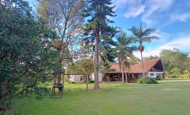 Countryhome on Double Lot in Residential Community - Llanogrande