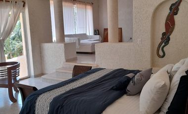 Hermosa casa con piscina en residencial de Puerto Aventuras, 3 minutos al mar