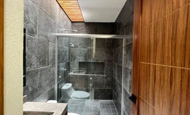 CASA NUEVA EN VENTA CON RECÁMARA EN PLANTA BAJA EN VENTA FRACC. PRADERAS ALTOZANO JUNTO A CLUB DE GOLF ALTOZANO