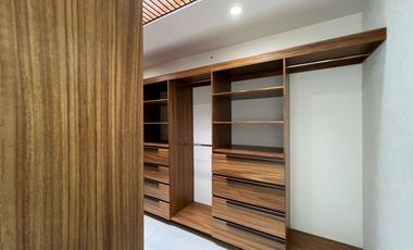 CASA NUEVA EN VENTA CON RECÁMARA EN PLANTA BAJA EN VENTA FRACC. PRADERAS ALTOZANO JUNTO A CLUB DE GOLF ALTOZANO