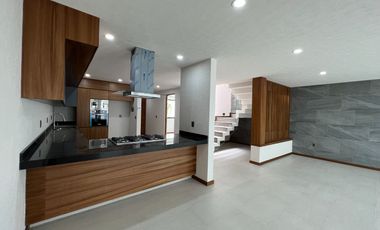 CASA NUEVA EN VENTA CON RECÁMARA EN PLANTA BAJA EN VENTA FRACC. PRADERAS ALTOZANO JUNTO A CLUB DE GOLF ALTOZANO