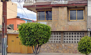 Casa en Venta en U. H. Vicente Guerrero