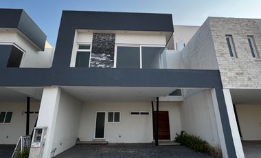 Casa en Venta en Fraccionamiento Tarragona con Amenidades