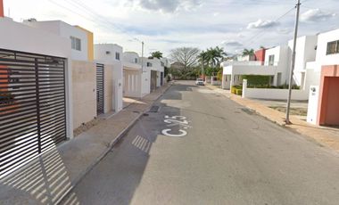 Gran Remate, Casa en Col. Hacienda Sodzil Nte., Mérida, Yuc.