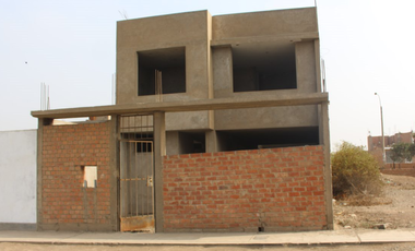 VENTA DE CASA DE 2 PISOS EN CARABAYLLO