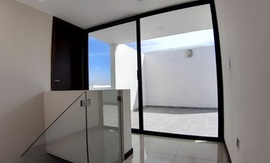 Casa en Venta nueva con roof garden en coto en Solares en Zapopan