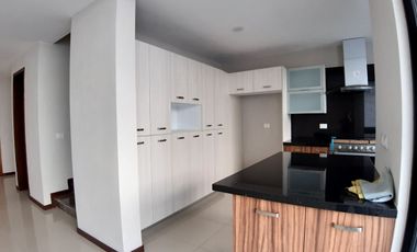 Casa en Venta nueva con roof garden en coto en Solares en Zapopan