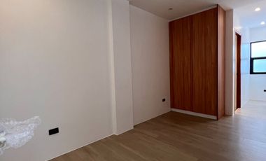 Discover Modern Luxury in Brgy Malamig, Mandaluyong: 4-Storey Townhouse Enclave with Spacious Living | Semi-Furnished | 2-3 Car Garage | For SALE!