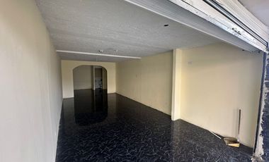 En alquiler local comercial en Albocentro 5 frente a Fybeca de la alborada