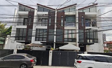 TOWNHOUSES WITH INCOME IN QUEZON CITY QC