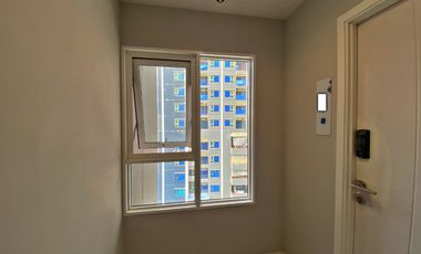 Lowest Price, Aspire Erawan Condo @ BTS Erawan, 36.8 sqm.