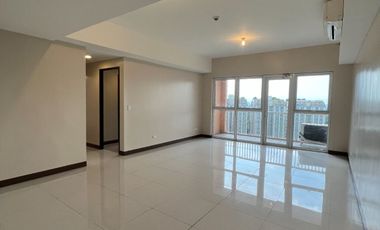 3 bedroom with balcony condominium for sale near Bonifacio Global City
