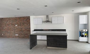 VENDO CASA NUEVA LAGO ESMERALDA