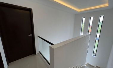 Casa con balcón, jardín y alberca privada, Repobladores, venta, Cozumel.