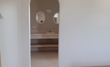 **Apartamento en Renta cuatro dormitorios, Piscina y Garaje San Lorenzo Salinas Ecuador**