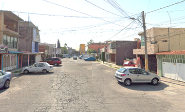 SE VENDE CASA TRES NIVELES