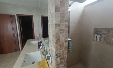 Isla Mocoli, Renta de Hermosa Casa con Piscina