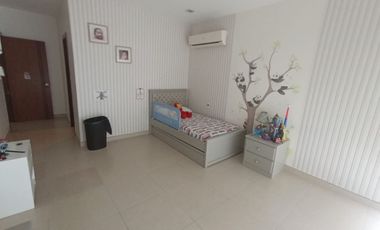 Isla Mocoli, Renta de Hermosa Casa con Piscina