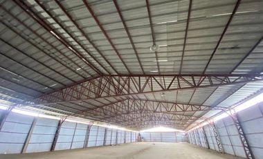 bodega industrial de alquiler Manta Montecristi