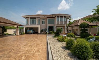 4 Bedroom Pool Villa in Wang Tan Development