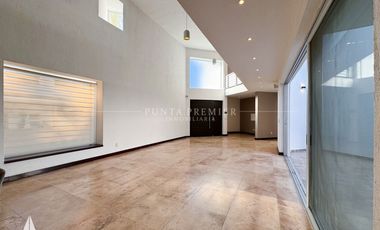 Casa en Renta de Lujo en Col. Colomos Providencia, Guadalajara