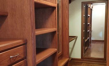 VENTA DE AMPLIA CASA EN RINCON DE LAS LOMAS