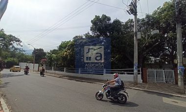 COD. 9266 SE ARRIENDA CASA CAMPESTRE CON OFICINA Y BODEGAS PROVENZA