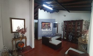 COD. 9266 SE ARRIENDA CASA CAMPESTRE CON OFICINA Y BODEGAS PROVENZA