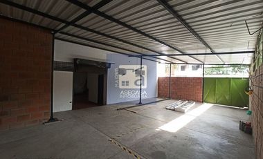 COD. 9266 SE ARRIENDA CASA CAMPESTRE CON OFICINA Y BODEGAS PROVENZA