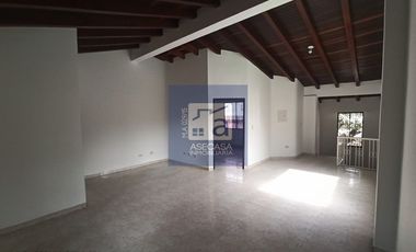 COD. 9266 SE ARRIENDA CASA CAMPESTRE CON OFICINA Y BODEGAS PROVENZA