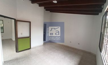 COD. 9266 SE ARRIENDA CASA CAMPESTRE CON OFICINA Y BODEGAS PROVENZA