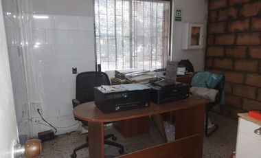 PR20678 Casa comercial independiente en arriendo en el sector Conquistadores