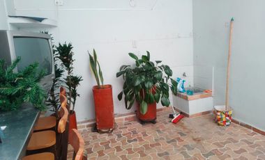 PR20678 Casa comercial independiente en arriendo en el sector Conquistadores