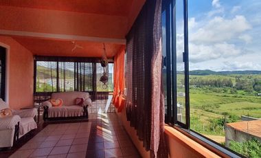 Casa COLINA II amueblada, de gran tamaño, muy cerca del pueblo bonitas vistas y conetada con la naturaleza en Ixtapan de la Sal EDOMEX