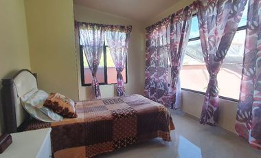 Casa COLINA II amueblada, de gran tamaño, muy cerca del pueblo bonitas vistas y conetada con la naturaleza en Ixtapan de la Sal EDOMEX