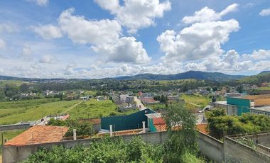 Casa COLINA II amueblada, de gran tamaño, muy cerca del pueblo bonitas vistas y conetada con la naturaleza en Ixtapan de la Sal EDOMEX